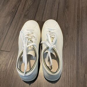 Rothy's Blonde Lace Up Sneakers